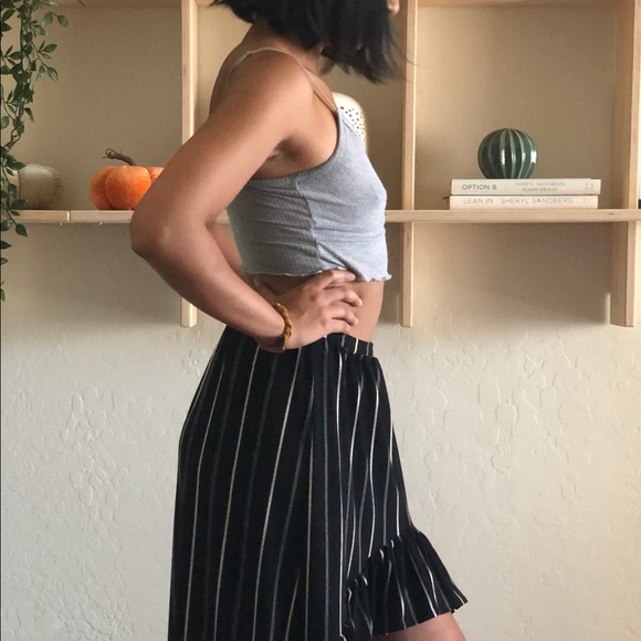 Black & White Striped High-Low Skirt - Picture 6 of 6